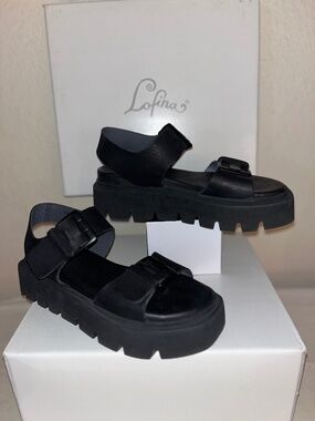 Chunky Lofina platform sandals